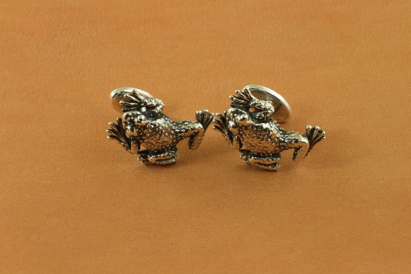 Detailed 3D Frog Cufflinks