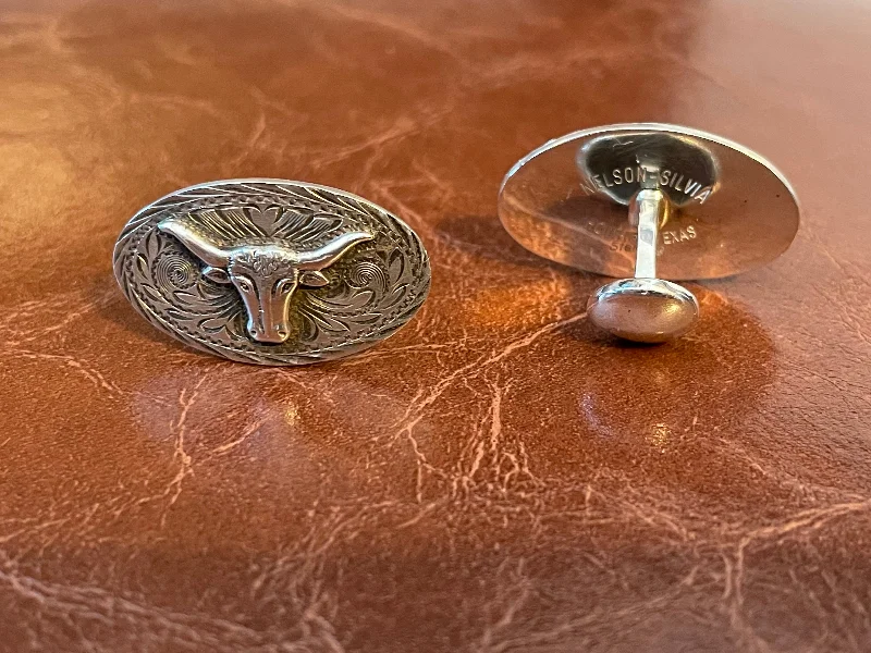 Oval Longhorn Cufflinks