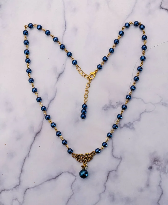 Acrylic Pearl Necklaces (Gold)