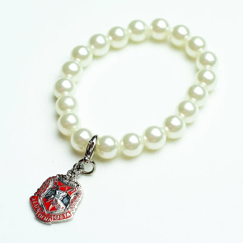 ΔΣΘ Pearl Bracelet with Silver Shield